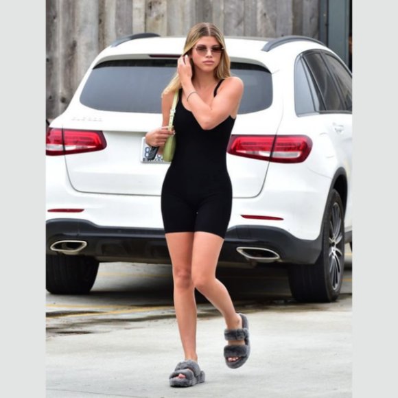 UGG FUZZ YEAH GENUINE SHEARLING SLIPPER SANDAL MSRP$99 1 Color: Black - Picture 11 of 13